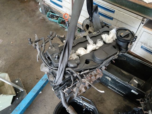 bontott VW SCIROCCO Motor (Fűzött blokk hengerfejjel)