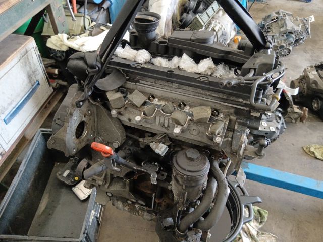 bontott VW SCIROCCO Motor (Fűzött blokk hengerfejjel)