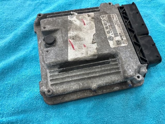 bontott VW SCIROCCO Motorvezérlő