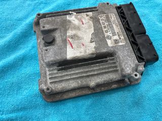 bontott VW SCIROCCO Motorvezérlő