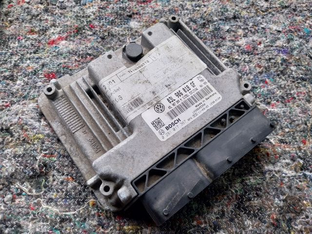 bontott VW SCIROCCO Motorvezérlő