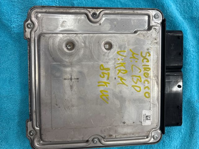 bontott VW SCIROCCO Motorvezérlő