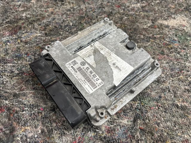 bontott VW SCIROCCO Motorvezérlő