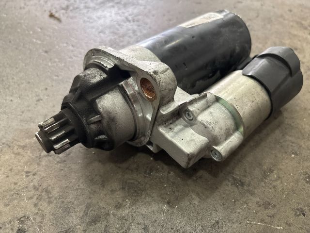 bontott VW SCIROCCO Önindító