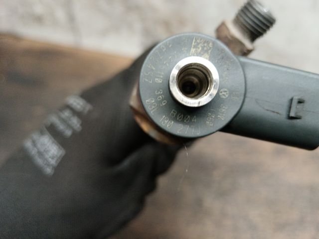 bontott VW SCIROCCO Porlasztó (1 db)