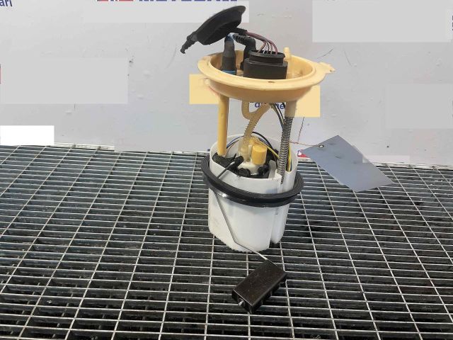 bontott VW SCIROCCO Üzemanyag Szivattyú