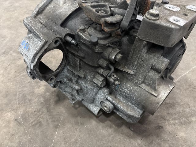 bontott VW SCIROCCO Váltó (Mechanikus)