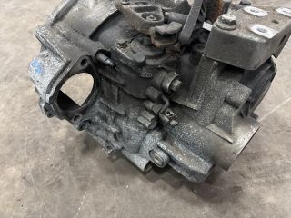 bontott VW SCIROCCO Váltó (Mechanikus)