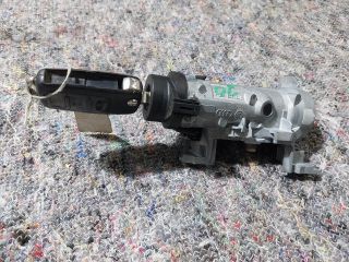 bontott VW SCIROCCO Gyújtáskapcsoló Házzal