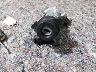 bontott VW SCIROCCO Gyújtáskapcsoló Házzal