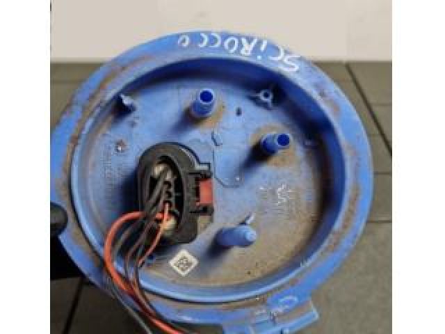 bontott VW SCIROCCO Üzemanyag Szivattyú