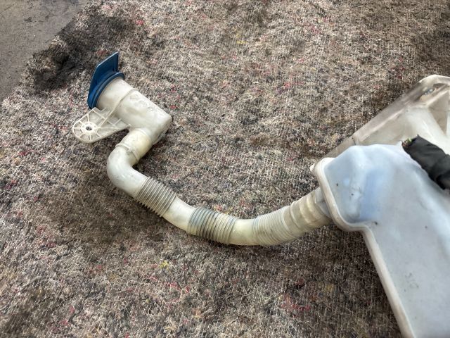 bontott VW SCIROCCO Ablakmosó Tartály