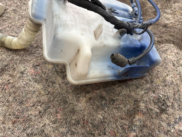 bontott VW SCIROCCO Ablakmosó Tartály