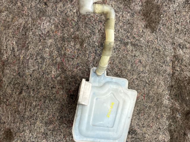 bontott VW SCIROCCO Ablakmosó Tartály