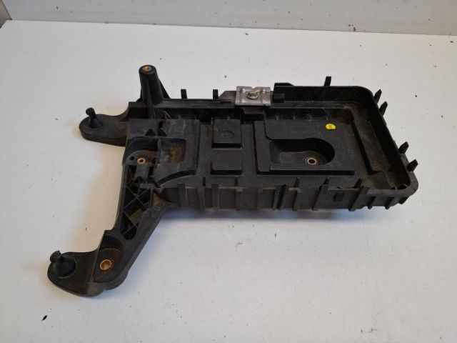 bontott VW SCIROCCO Akkumulátor Tartó