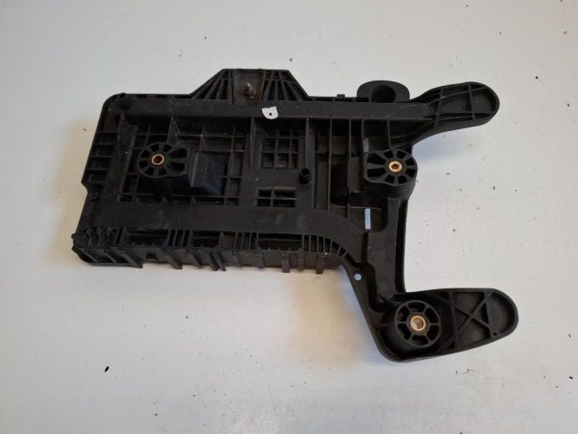 bontott VW SCIROCCO Akkumulátor Tartó