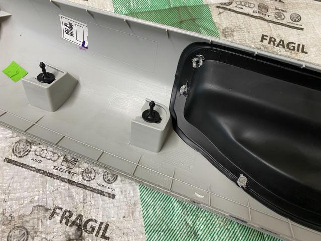 bontott VW SCIROCCO Bal A Oszlop Burkolat