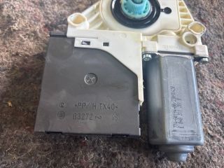 bontott VW SCIROCCO Bal első Ablakemelő Motor