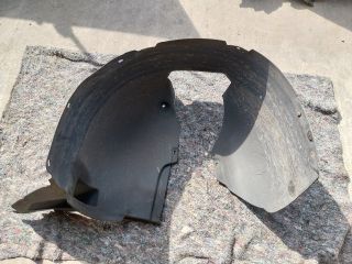 bontott VW SCIROCCO Bal első Dobbetét (Kerékjárati, Műanyag)