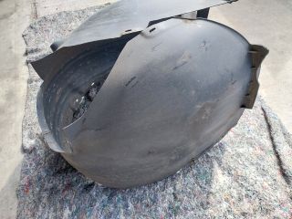 bontott VW SCIROCCO Bal első Dobbetét (Kerékjárati, Műanyag)