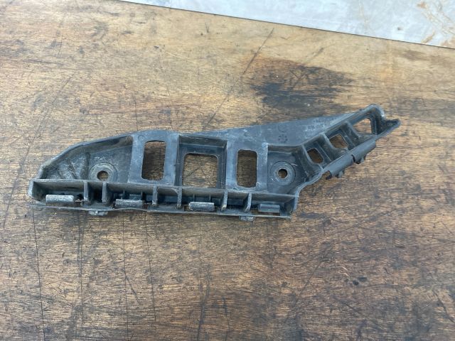 bontott VW SCIROCCO Bal első Oldal Lökhárító Tartó (Műanyag)