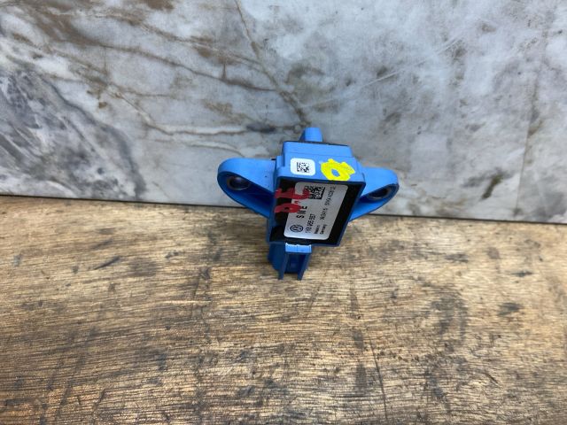 bontott VW SCIROCCO Bal első Oldal Ütközés Érzékelő