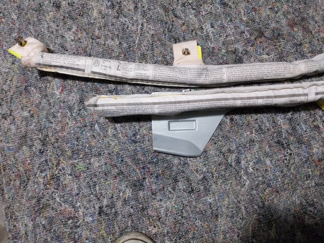 bontott VW SCIROCCO Bal Függönylégzsák és Oldallégzsák