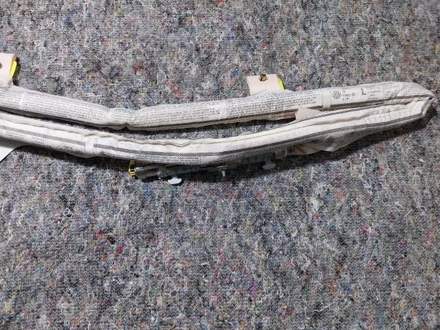 bontott VW SCIROCCO Bal Függönylégzsák és Oldallégzsák