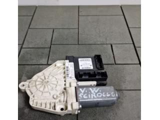 bontott VW SCIROCCO Bal hátsó Ablakemelő Motor