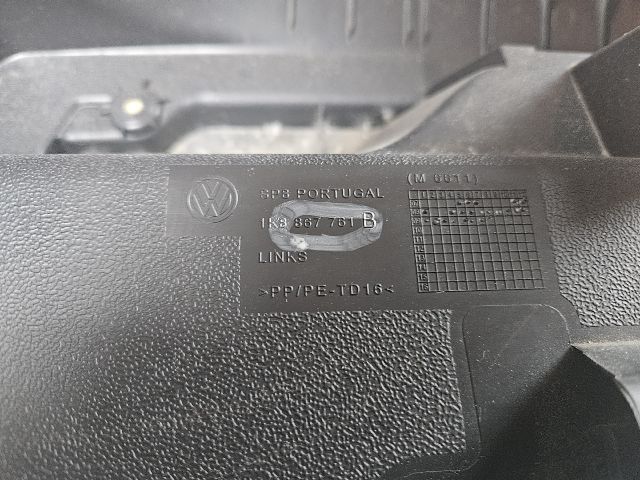 bontott VW SCIROCCO Bal hátsó Csomagtér Burkolat (Műanyag)