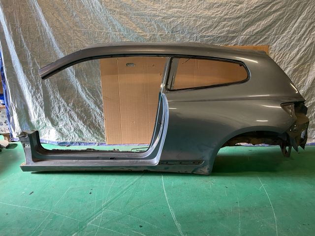 bontott VW SCIROCCO Bal hátsó Negyed Karosszéria Csomag