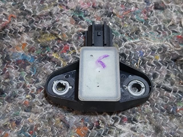 bontott VW SCIROCCO Bal hátsó Oldal Ütközés Érzékelő