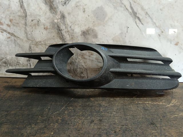 bontott VW SCIROCCO Bal Ködlámpa Rács