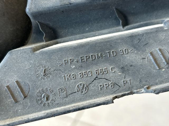 bontott VW SCIROCCO Bal Ködlámpa Rács