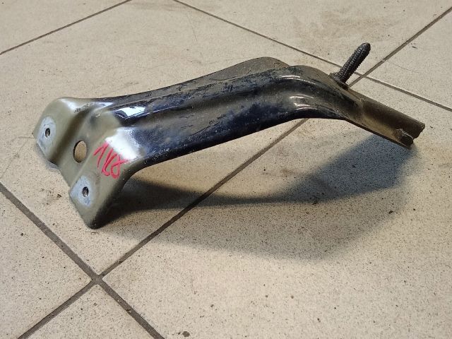 bontott VW SCIROCCO Bal Sárvédő Oldaltartó