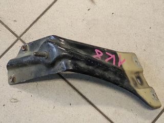 bontott VW SCIROCCO Bal Sárvédő Oldaltartó