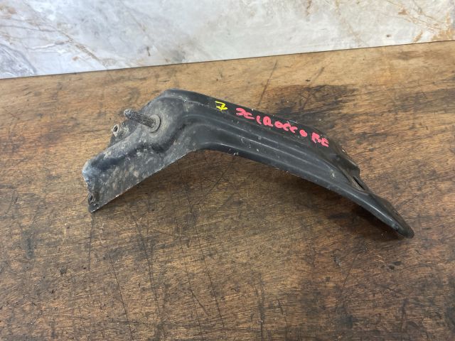 bontott VW SCIROCCO Bal Sárvédő Oldaltartó