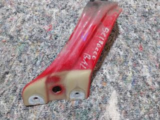 bontott VW SCIROCCO Bal Sárvédő Oldaltartó