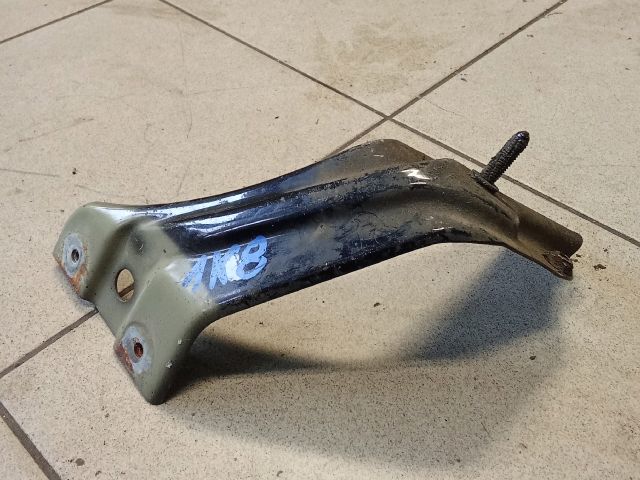 bontott VW SCIROCCO Bal Sárvédő Oldaltartó