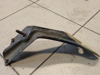 bontott VW SCIROCCO Bal Sárvédő Oldaltartó