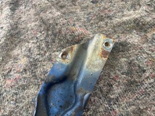 bontott VW SCIROCCO Bal Sárvédő Oldaltartó