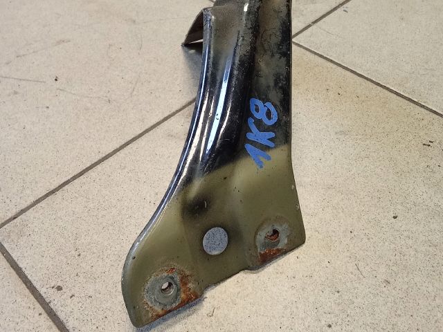 bontott VW SCIROCCO Bal Sárvédő Oldaltartó