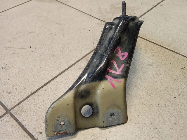 bontott VW SCIROCCO Bal Sárvédő Oldaltartó