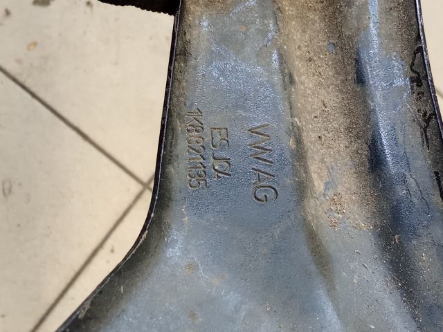 bontott VW SCIROCCO Bal Sárvédő Oldaltartó