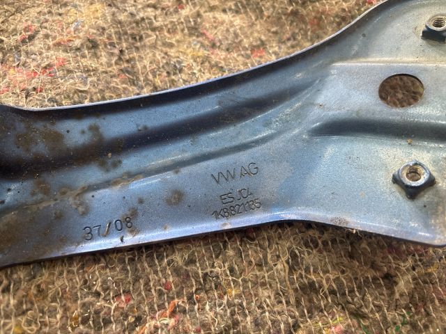 bontott VW SCIROCCO Bal Sárvédő Oldaltartó