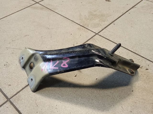 bontott VW SCIROCCO Bal Sárvédő Oldaltartó