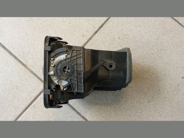 bontott VW SCIROCCO Bal Szellőző