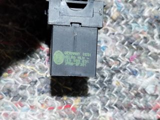 bontott VW SCIROCCO Csomagtér Nyitó Kar / Gomb