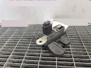 bontott VW SCIROCCO Csomagtérajtó Ütköző