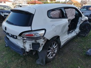 bontott VW SCIROCCO Csomagtérajtó Zárszerkezet